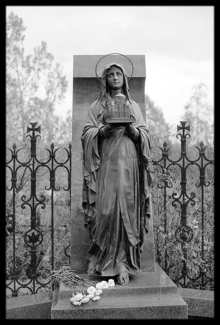 Gravestone, Yerevan, 1999 Gravestone, Yerevan, 1999