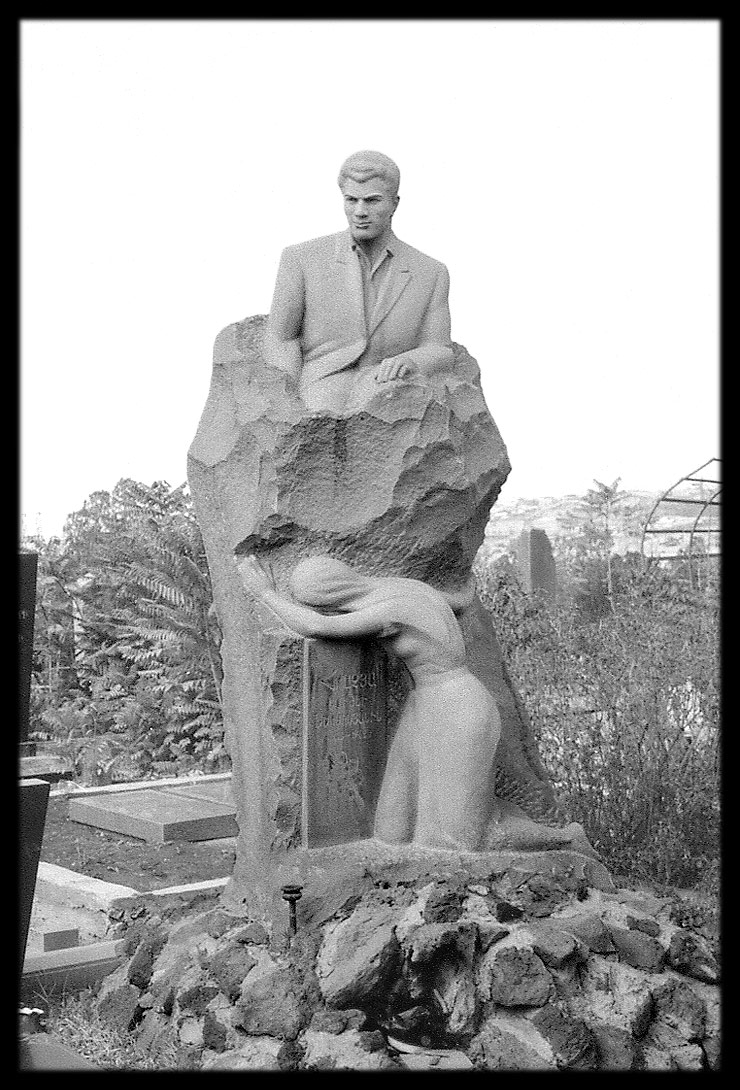 Gravestone, Yerevan, 1999 Gravestone, Yerevan, 1999